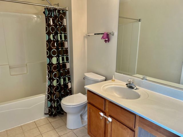 2375 Stoughton Circle, Aurora, IL 60502