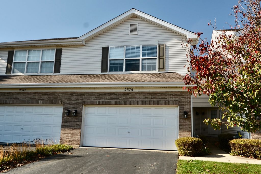 2375 Stoughton Circle, Aurora, IL 60502