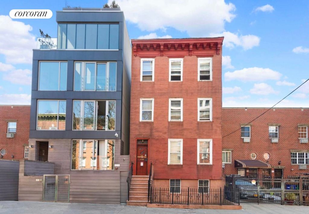 76 S 3RD Street, New York City, NY 11249