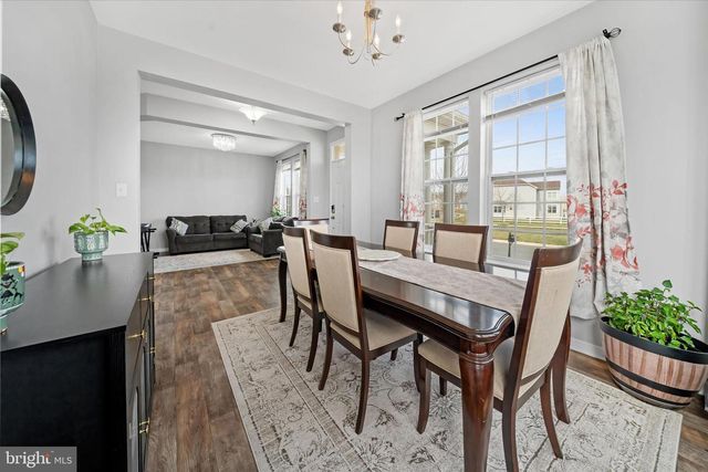 215 N BAYBERRY PKWY, Middletown, DE 19709