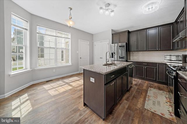 215 N BAYBERRY PKWY, Middletown, DE 19709