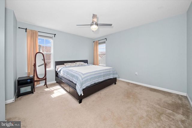 215 N BAYBERRY PKWY, Middletown, DE 19709