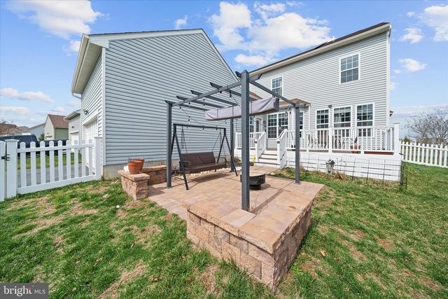 215 N BAYBERRY PKWY, Middletown, DE 19709