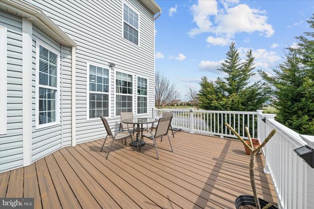 215 N BAYBERRY PKWY, Middletown, DE 19709