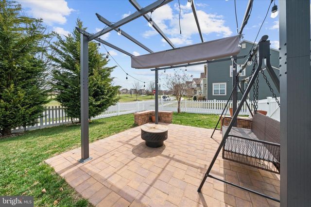215 N BAYBERRY PKWY, Middletown, DE 19709
