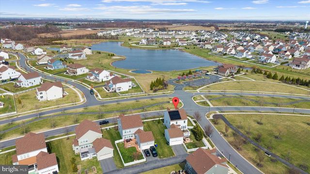 215 N BAYBERRY PKWY, Middletown, DE 19709