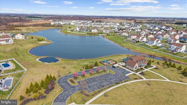 215 N BAYBERRY PKWY, Middletown, DE 19709