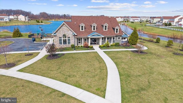 215 N BAYBERRY PKWY, Middletown, DE 19709