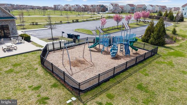 215 N BAYBERRY PKWY, Middletown, DE 19709