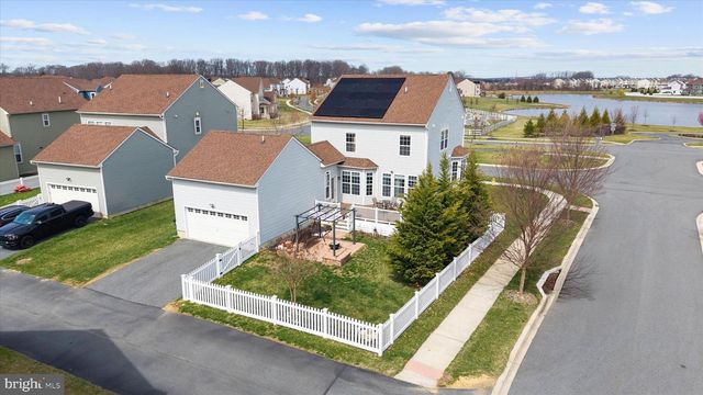215 N BAYBERRY PKWY, Middletown, DE 19709