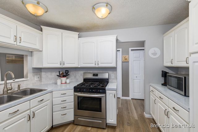 10950 Debbie Drive, Greenville, MI 48838