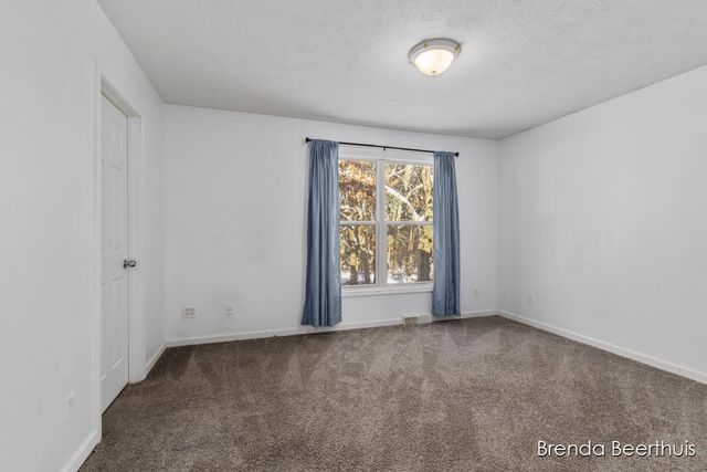 10950 Debbie Drive, Greenville, MI 48838