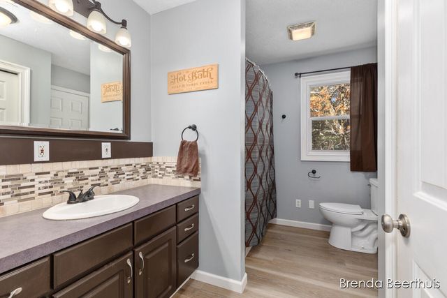 10950 Debbie Drive, Greenville, MI 48838
