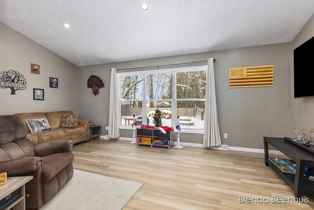 10950 Debbie Drive, Greenville, MI 48838
