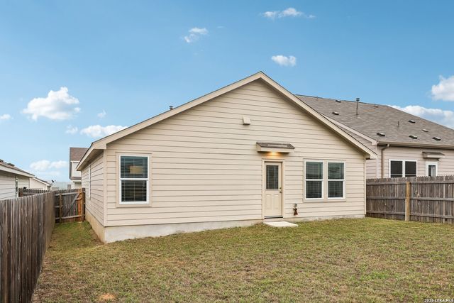 5955 Sunset Song Ln, Bulverde, TX 78163