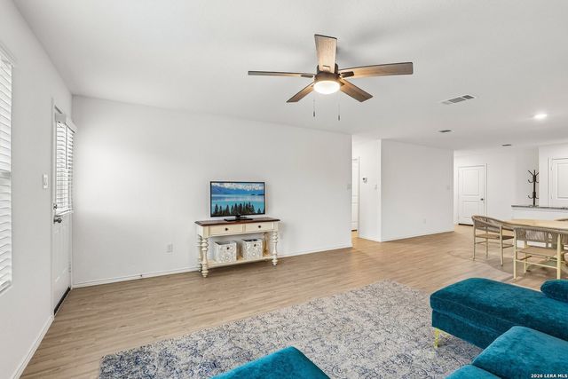 5955 Sunset Song Ln, Bulverde, TX 78163