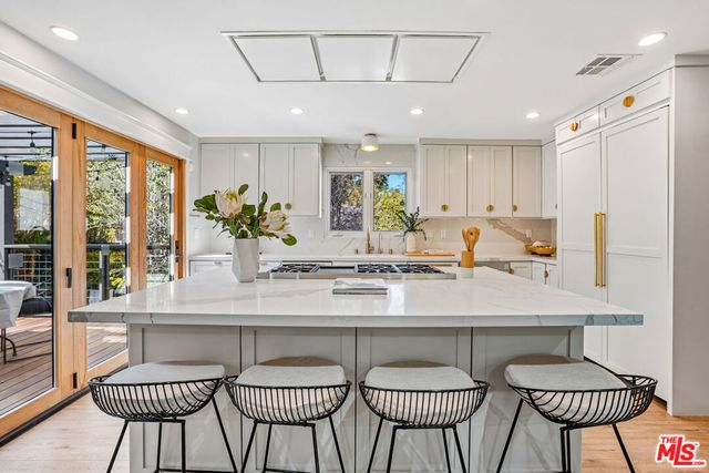 3314 Greenfield Avenue, Los Angeles, CA 90034