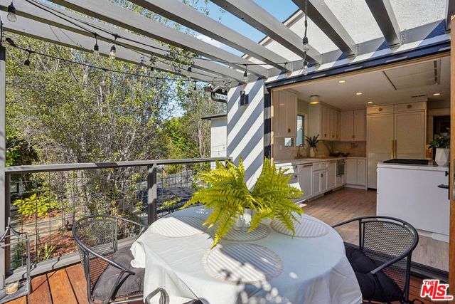 3314 Greenfield Avenue, Los Angeles, CA 90034