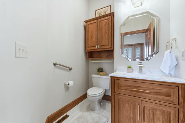 15 Lane 200EB Lake James, Angola, IN 46703