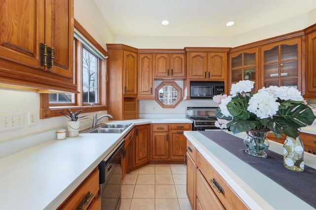 15 Lane 200EB Lake James, Angola, IN 46703