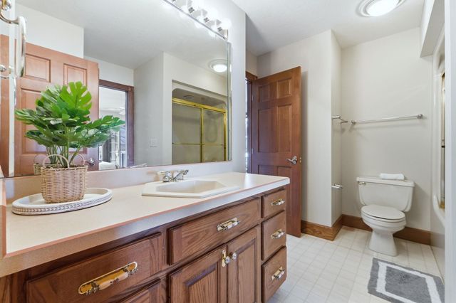 15 Lane 200EB Lake James, Angola, IN 46703