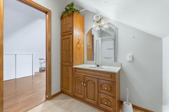 15 Lane 200EB Lake James, Angola, IN 46703