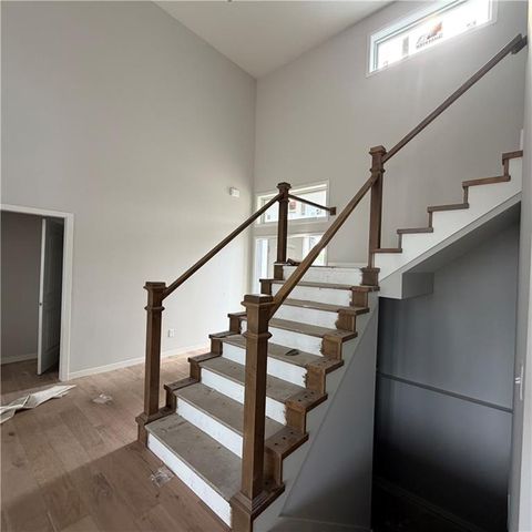 2001 Foxtail Point, Kearney, MO 64060