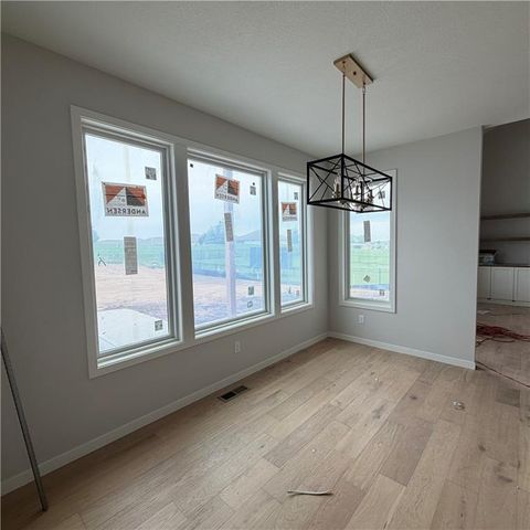 2001 Foxtail Point, Kearney, MO 64060