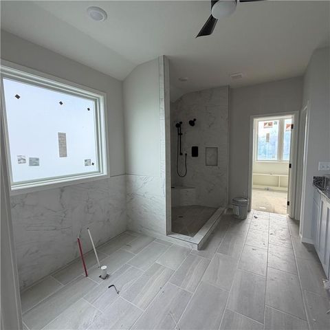 2001 Foxtail Point, Kearney, MO 64060