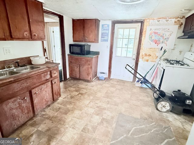 309 Samuel L Johnson Drive, Jackson, GA 30233