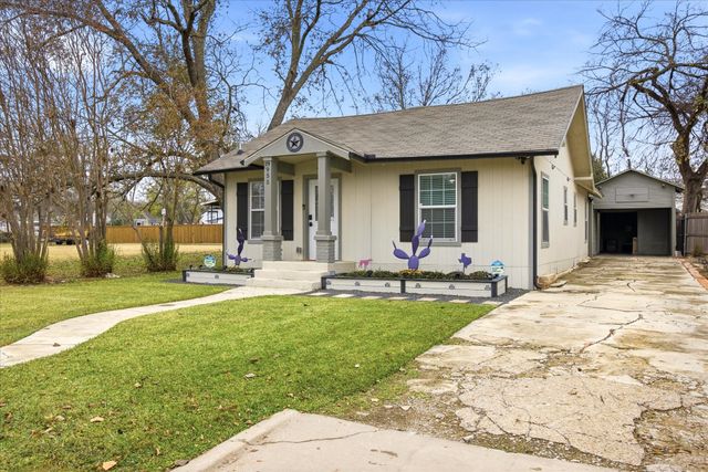 955 W Sloan, Stephenville, TX 76401