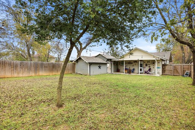 955 W Sloan, Stephenville, TX 76401