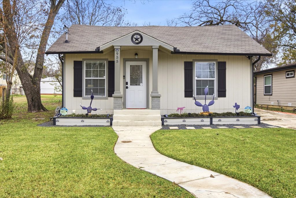 955 W Sloan, Stephenville, TX 76401