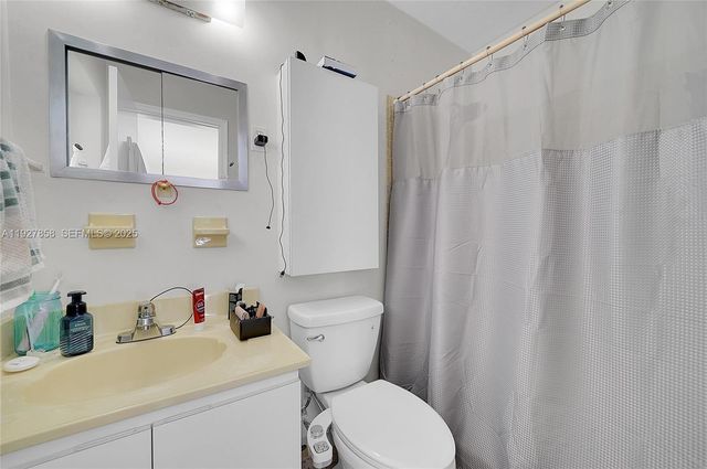 10340 SW 157th St, Miami, FL 33157