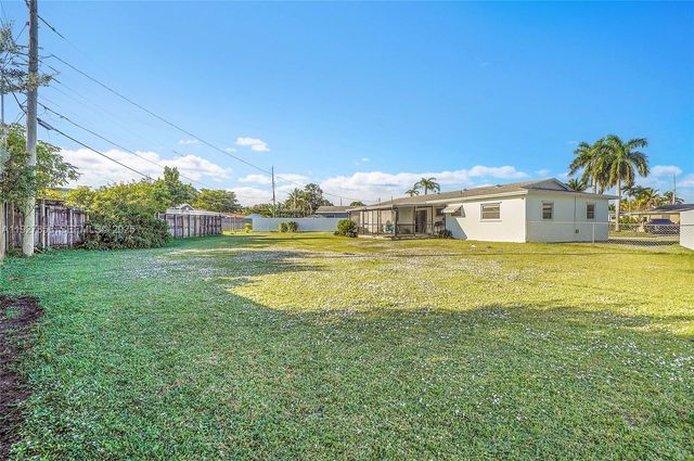 10340 SW 157th St, Miami, FL 33157