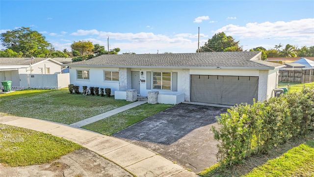 10340 SW 157th St, Miami, FL 33157