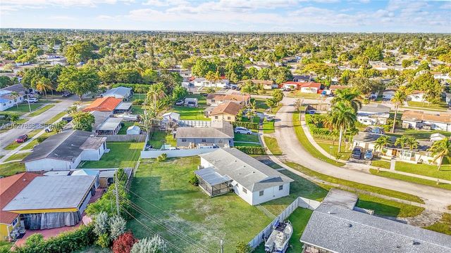 10340 SW 157th St, Miami, FL 33157