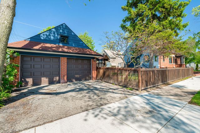 8531 Center Street, River Grove, IL 60171