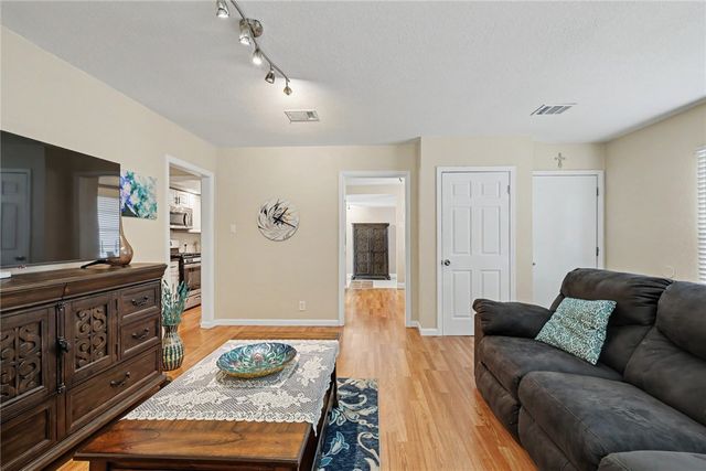6007 Orms Dr, Corpus Christi, TX 78412