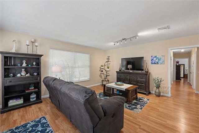 6007 Orms Dr, Corpus Christi, TX 78412