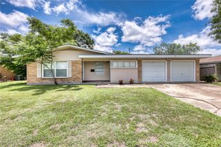 6007 Orms Dr, Corpus Christi, TX 78412