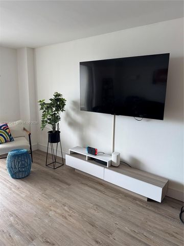 2500 Parkview Dr 2401, Hallandale Beach, FL 33009