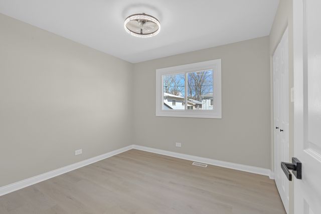 1059 CLEVELAND Avenue, Calumet City, IL 60409