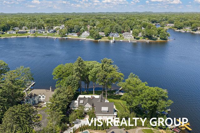 15780 Bittersweet Lane, Spring Lake, MI 49456