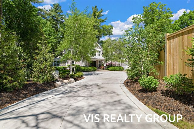 15780 Bittersweet Lane, Spring Lake, MI 49456