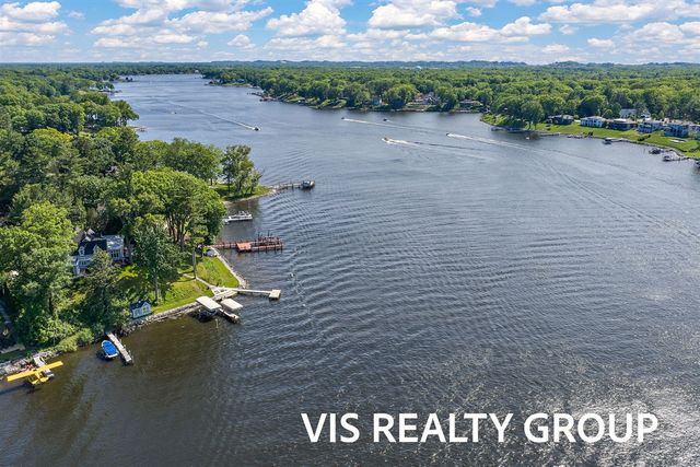 15780 Bittersweet Lane, Spring Lake, MI 49456