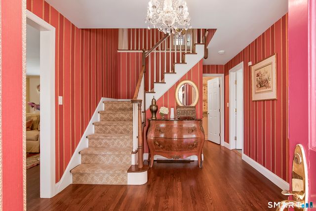 11 Inwood Road, Norwalk, CT 06850