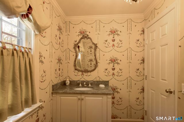 11 Inwood Road, Norwalk, CT 06850