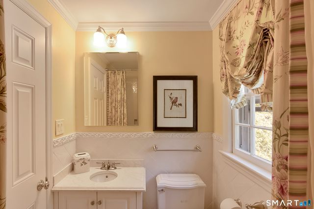 11 Inwood Road, Norwalk, CT 06850