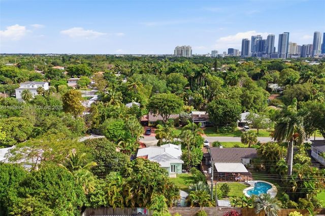 704 SW 14th St, Fort Lauderdale, FL 33315